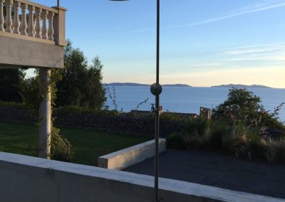 La douche extérieure vacances Grande maison luxueuse à louer Rayol-Canadel-sur-Mer